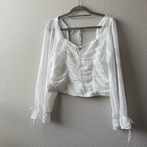 🤍 Francesca’s White Ruched Sheer Long Sleeve Blouse‎ | Romantic Peasant Top - Picture 1 of 6